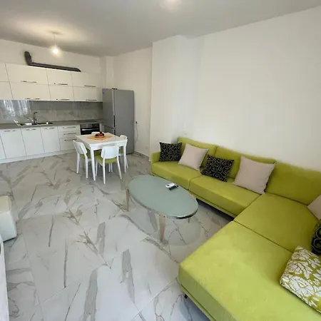 Apartament Beachside Charm