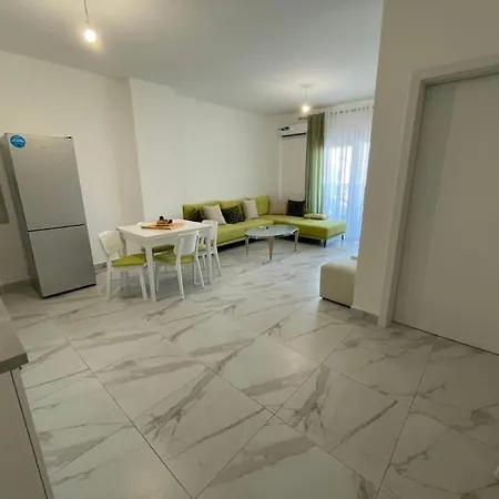 Apartament Beachside Charm *