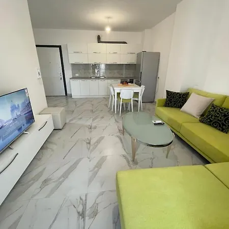 Beachside Charm Apartament Golem (Tirana)